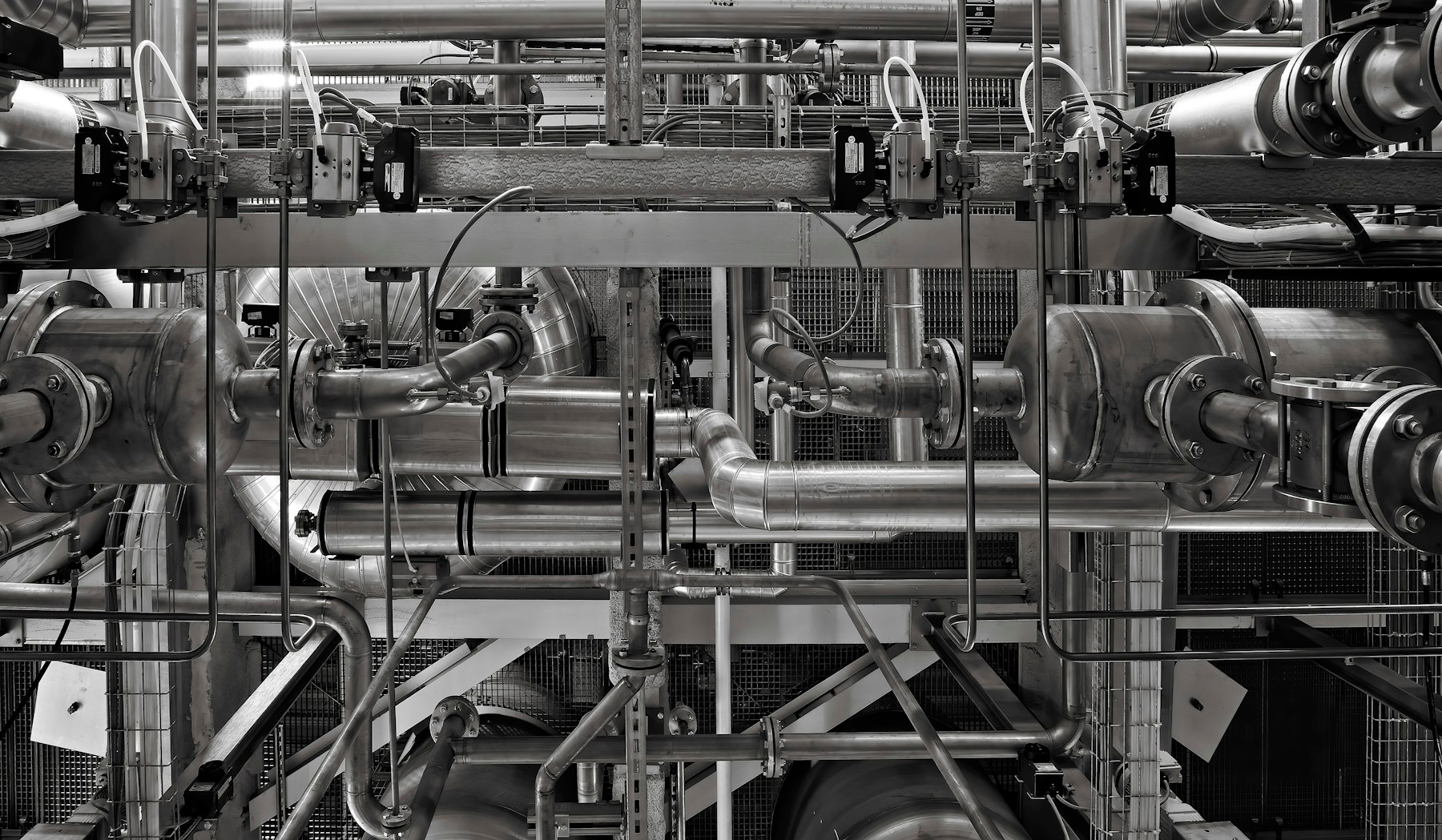 euNetworks links financing to lower-carbon builds