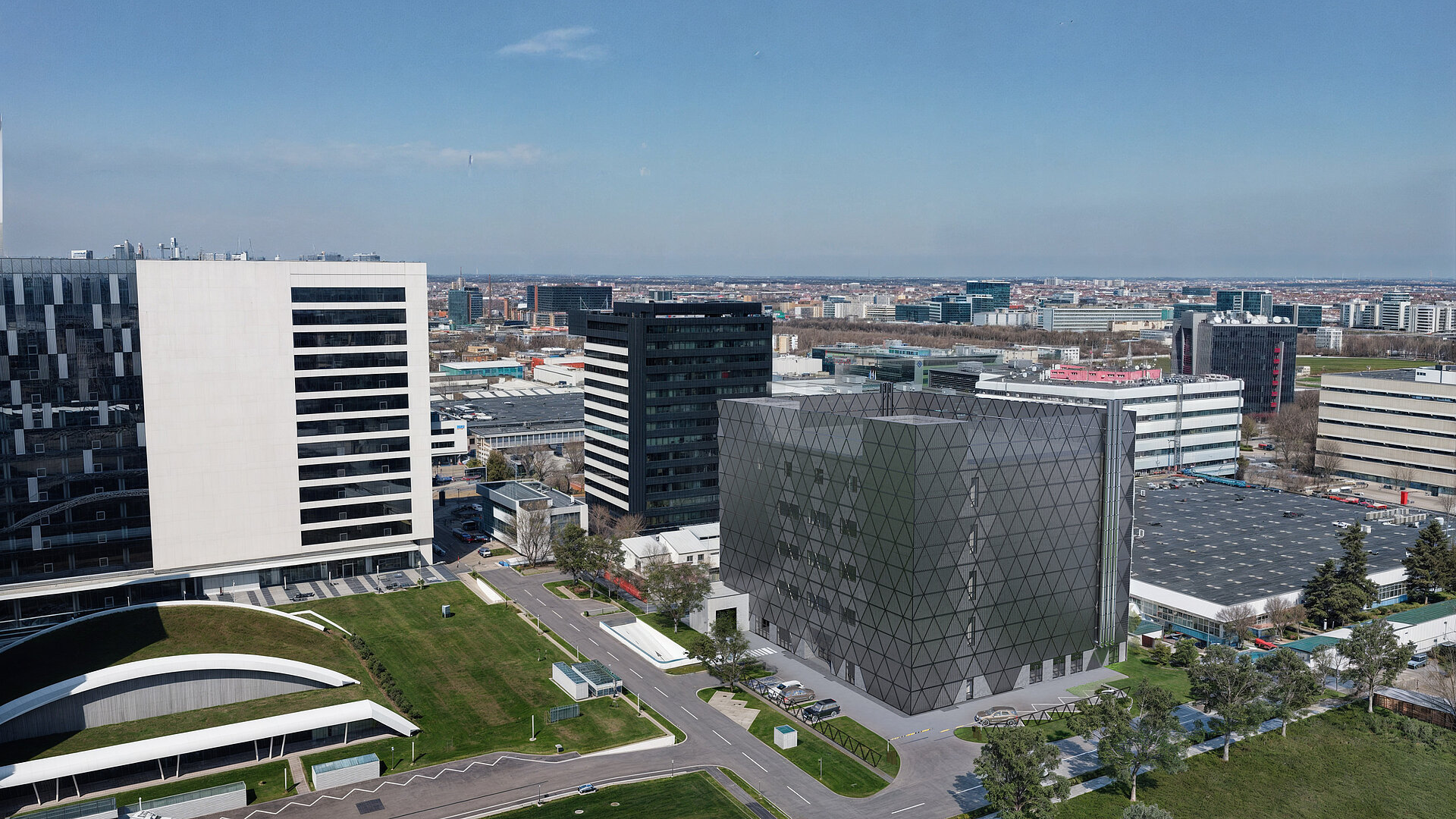 S+B advances 12MW Bucharest data centre