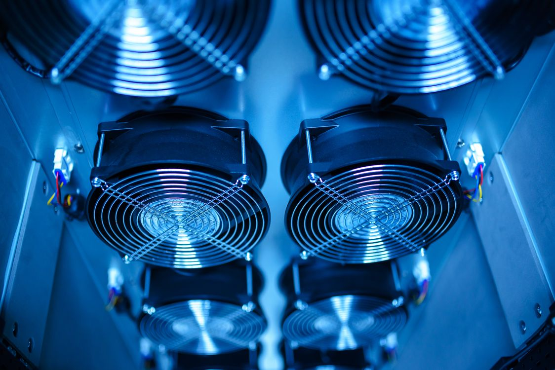 Trane unveils two 250MW zero-water cooling designs