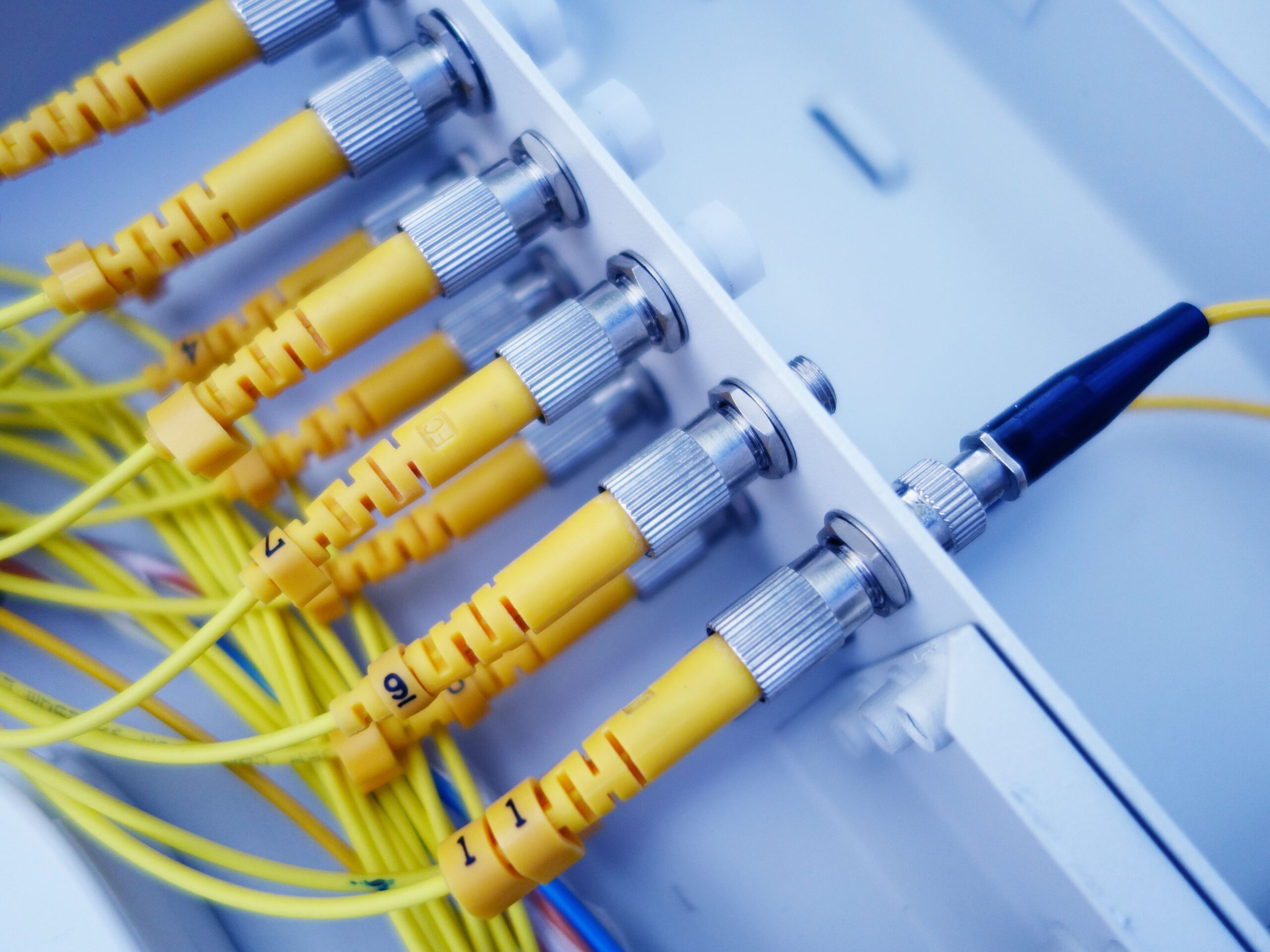 STL extends fibre trunks to 6,912 fibres