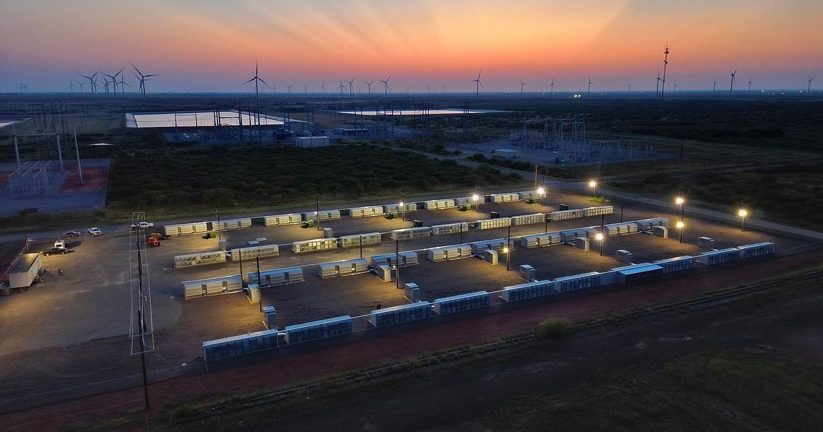 SWI raises €800m for transatlantic data centre investment SWI raises €800m for transatlantic data centre investment